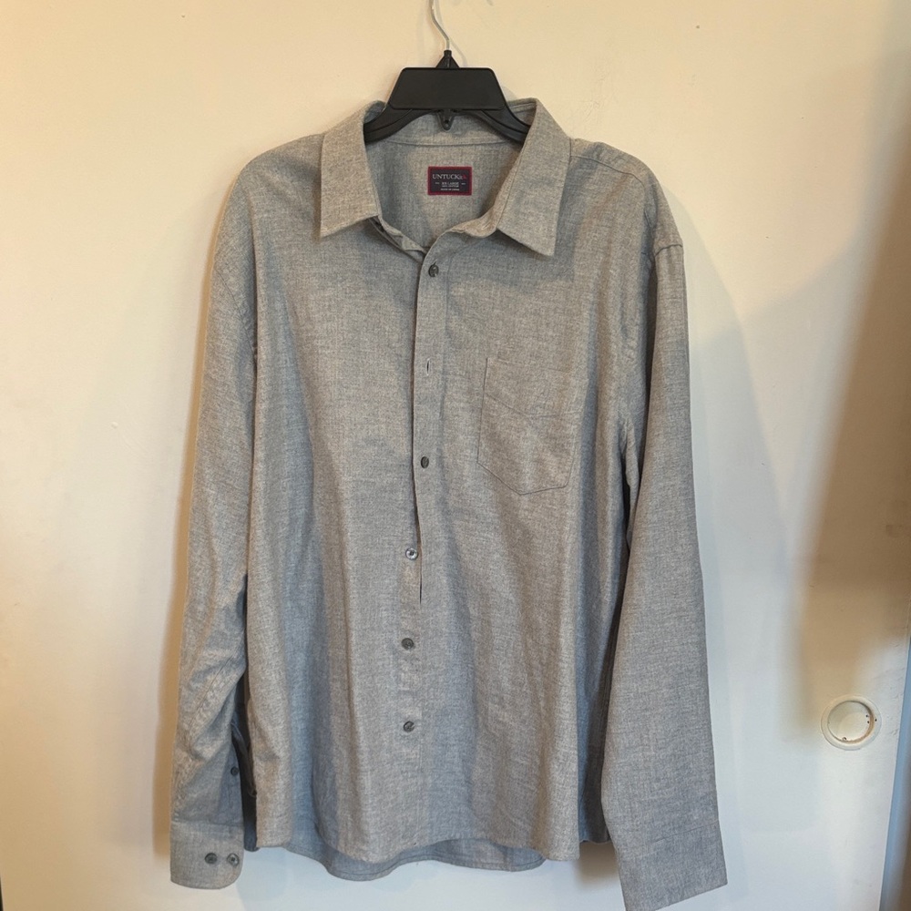 UNTUCKit Light Gray Casual Button-Down Shirt